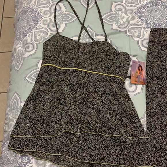 Matching Set - Picture 3 of 6